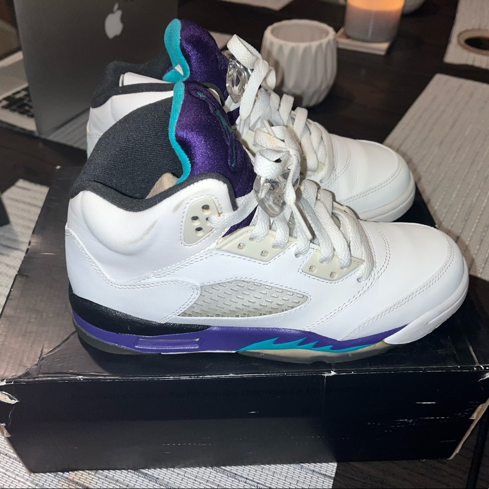 Jordan Retros in good condition. Normal wear. Comes with box.